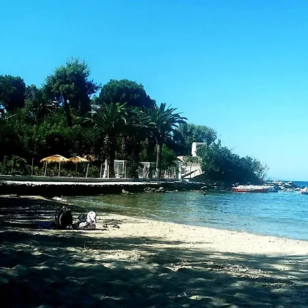 Dionysias House With A Sea View Veranda * Ano Yerakarion
